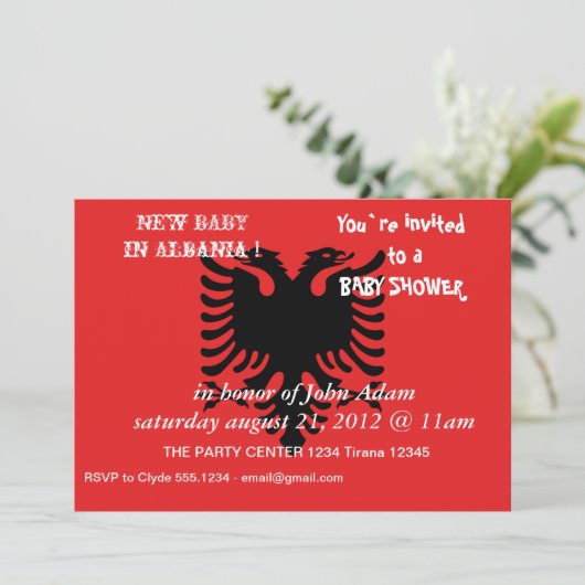 アルバニア国旗を持つ赤ちゃんシャワー招待状 招待状 (スタンド正面)