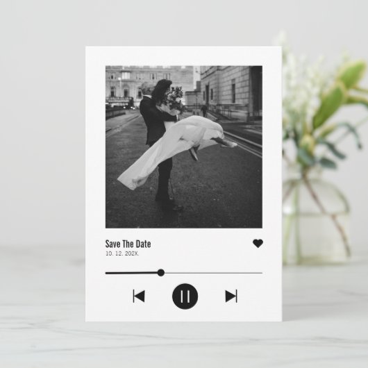 アルバムジャケットが話題沸騰！ ヴィラルミュージックがカウントダウン開始！ セーブザデート (スタンド正面)