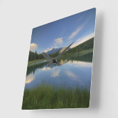 アルバータ州，カスケード池 スクエア壁時計 (傾斜)