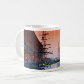 アルバートからのレバー建物は複合体、Liverpooをつなぎます コーヒーマグカップ (正面左)