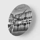 アルバート波止場リバプールリフレクション ラウンド壁時計 (傾斜)