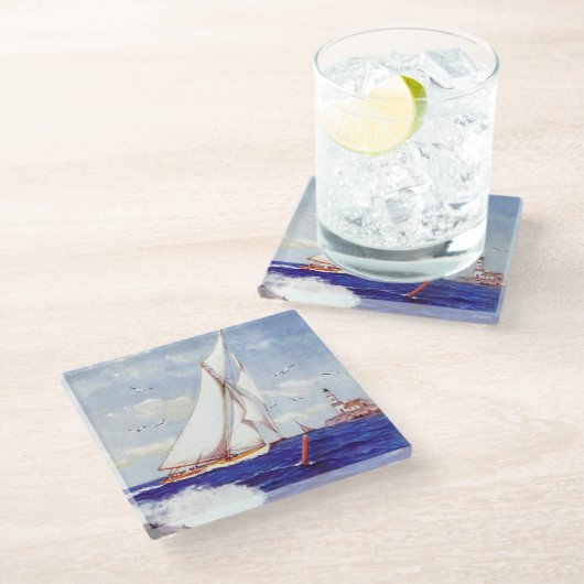 アルバートBの灯台のそばを航行している。マーク ガラスコースター (アングル)