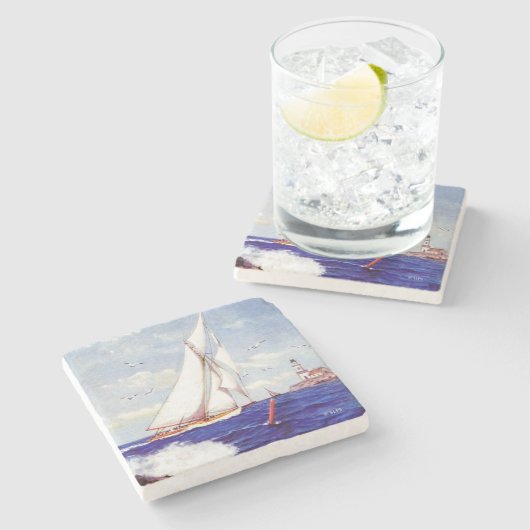 アルバートBの灯台のそばを航行している。マーク ストーンコースター (横)