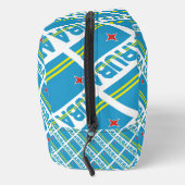 アルバ島の旗のタイル模様のモノグラム入り ドップキット (右)