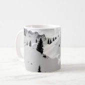 アルパインの風景：雪のモミの木の山 コーヒーマグカップ (正面左)