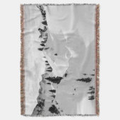 アルパインの風景:雪のモミの木の山 スローブランケット (正面縦)