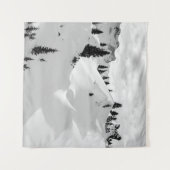 アルパインの風景:雪のモミの木の山 タペストリー (正面(横))
