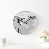 アルパインの風景：雪のモミの木の山 ラージ壁時計 (ホーム)
