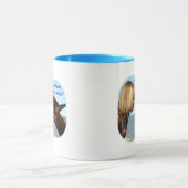 "アルパカによって接吻されて! "マグ マグカップ (中央)