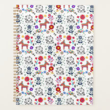 アルパカピナタブルーハウスと花