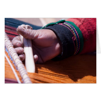 アルパカヤーン3を作っているChincherosの女性