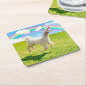 アルパカ·ユニコーンが虹の空の下 スクエアペーパーコースター (アングル)