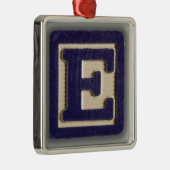 アルファベットのおもちゃのブロックE メタルオーナメント (右)