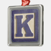 アルファベットのおもちゃのブロックK メタルオーナメント (左)