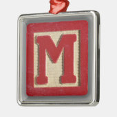 アルファベットのおもちゃのブロックM メタルオーナメント (左)