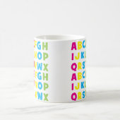 アルファベットカラフル文字 コーヒーマグカップ (中央)