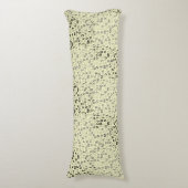 アルファベットパターン01 BW.wイエローBG ボディピロー (正面縦)