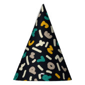 アルファベットランダム文字アート パーティーハット (左)
