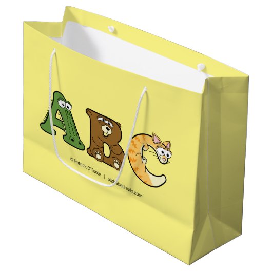 アルファベット順のパーソナライズされた抱き枕 ラージペーパーバッグ (正面アングル)