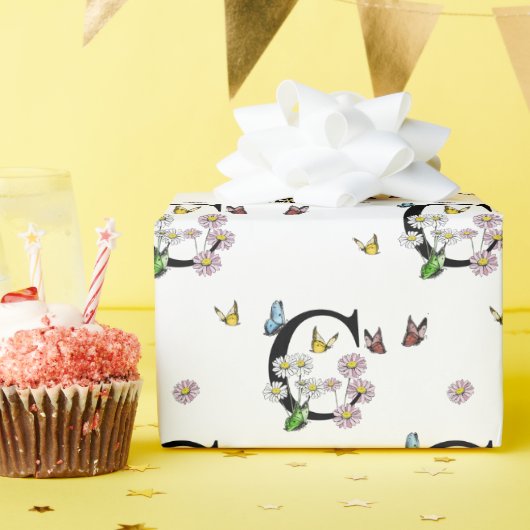 アルファベットCの花と蝶のモノグラム ラッピングペーパー (誕生日パーティー)