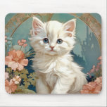 アルフォンスミュシャスタイルホワイトキャット マウスパッド<br><div class="desc">Alphonseミュシャのスタイルで白猫を使ったマウスパッド！ピンクの花と青い毛布でポーズをとる青い目のふわふわの子猫。猫好きやアールヌーボーのコレクターへの素晴らしい贈り物！</div>
