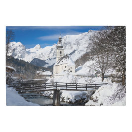 アルプス山脈を持つ雪の中の教会 メタルプリント