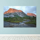 アルペングローオンノルウェー山脈 キャンバスプリント (インサイチュ (ウッドフロア))