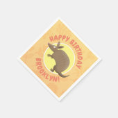 アルマおもしろいディパーソナライズされたロの誕生日アニメ スタンダードカクテルナプキン (角)