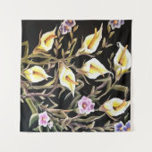 アルムリリー芸術的フローラデザインオンブラック タペストリー (正面(横))