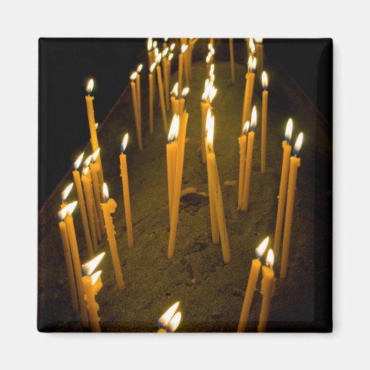 アルメニアの教会で灯されたろうそく マグネット (正面)