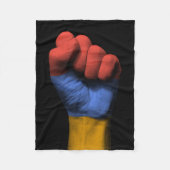 アルメニアの旗が付いている上げられたくいしばられた握りこぶし フリースブランケット (正面)