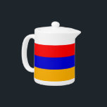 アルメニア国旗のティーポット<br><div class="desc">アルメエレガントニア国旗を掲げたティーポット。この製品はカスタマイズ可能。</div>
