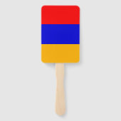 アルメニア国旗を掲げたハンドファン ハンドファン (裏面)