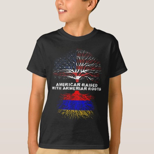 アルメニア語根アルメニアで育ったアメリカ人 Tシャツ (正面)