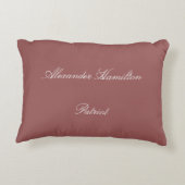 アレクサンダー・ハミルトン-愛国者の枕 アクセントクッション (裏面)