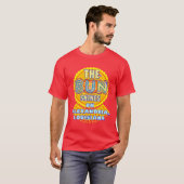 アレクサンドリア・サンが美しい太陽を照らす Tシャツ (正面フル)