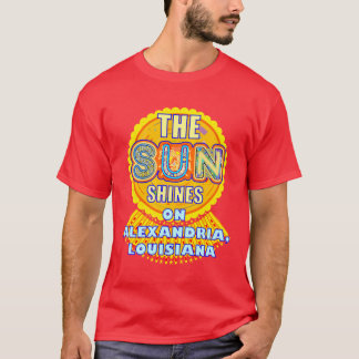 アレクサンドリア・サンが美しい太陽を照らす Tシャツ