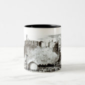 アレッポ、シリア市そして城の眺め ツートーンマグカップ (中央)