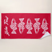 アロハトラウト – ブルーハワイアンさくらんぼレッド ビーチタオル (正面)