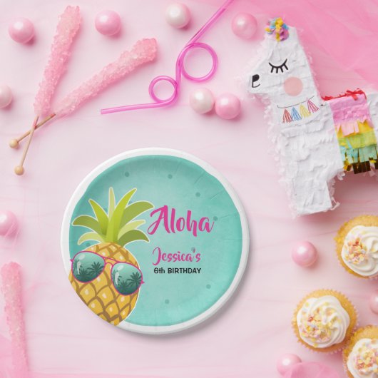 アロハパイナップル誕生日の紙皿の熱帯ルアウ（ハワイ式宴会） ペーパープレート (パーティー)