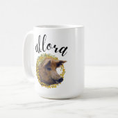 アローラ(毛織の豚とミモサの花のリース) コーヒーマグカップ (正面左)