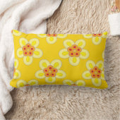 アンのタック-黄色く幾何学的な花の枕 ランバークッション (ブランケット)