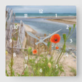 アングレシーウェールズ風光明媚なビュービーチアンドワイルドポピー スクエア壁時計 (正面)