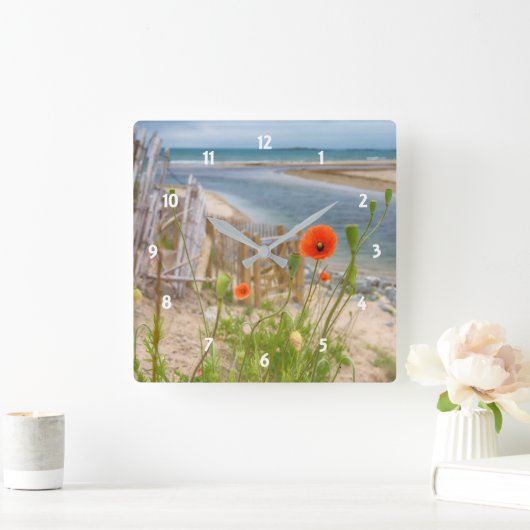 アングレシーウェールズ風光明媚なビュービーチアンドワイルドポピー スクエア壁時計 (ホーム)