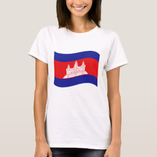 アンコール・ワットのカンボジアの旗の波 Tシャツ