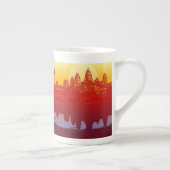 アンコール・ワットの日没のモダンなシルエットの芸術の日の出 ボーンチャイナマグカップ (右)