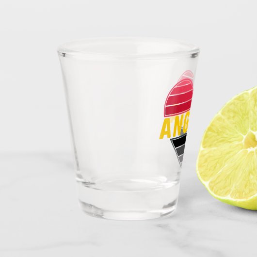 アンゴラ、アンゴラハート国旗の色が大好き ショットグラス (左)