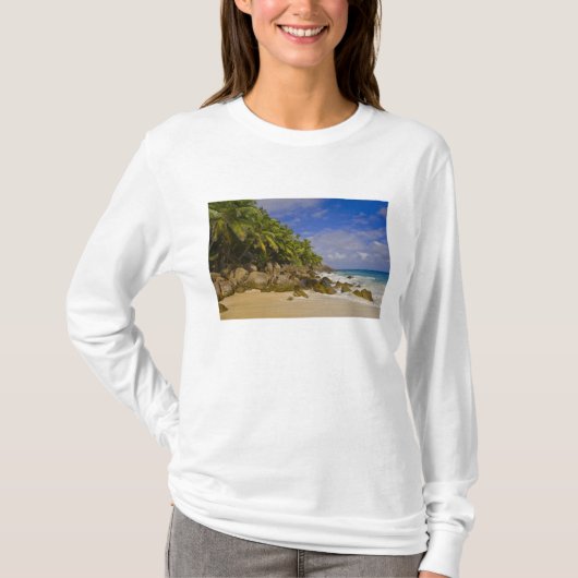アンセ・ヴィクトラン・ビーチ 4 Tシャツ (正面)