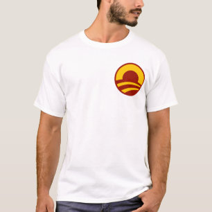 アンチオバマ: バラック・オバマの共産主義者 Tシャツ