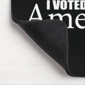 アンチオバマ-私がAmericのために投票した私の責任にしないで下さい マウスパッド (コーナー)